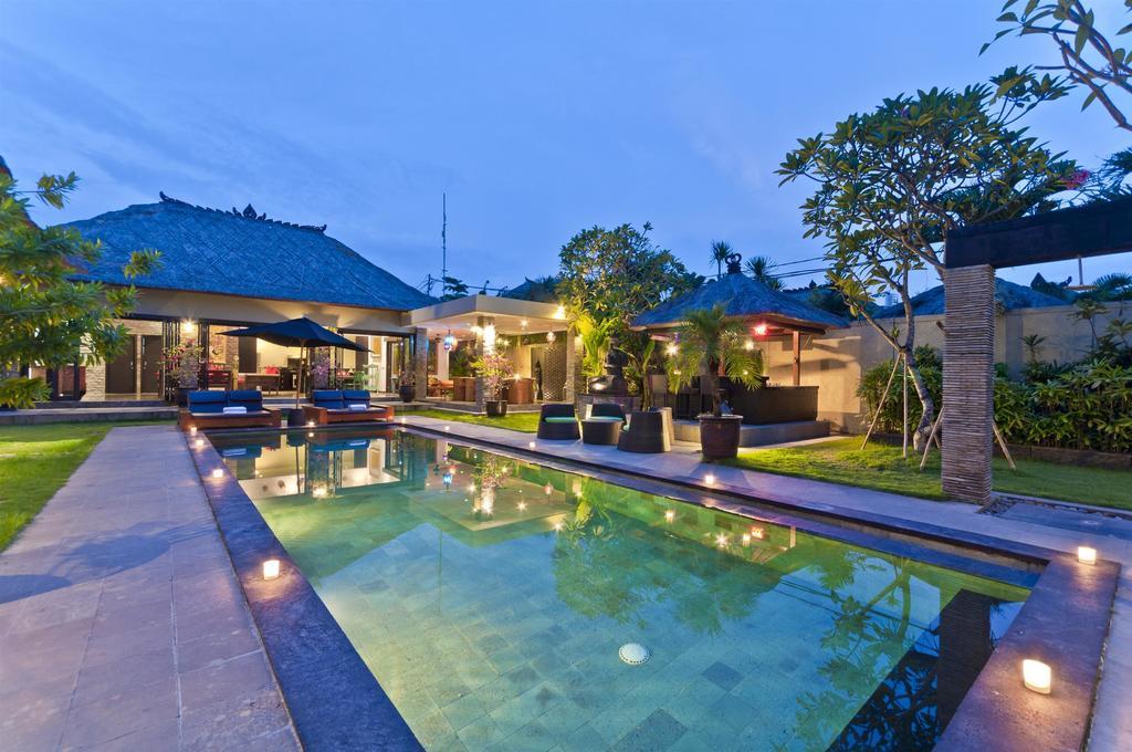 Villa Mahkota Seminyak  Luaran gambar