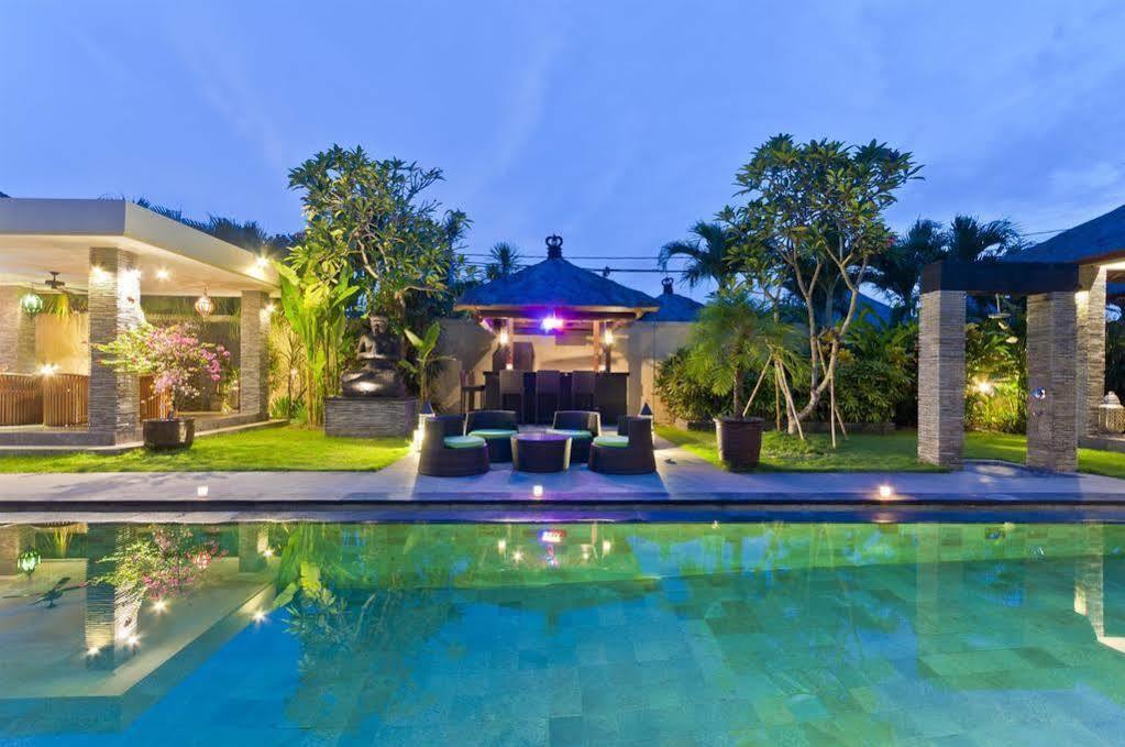 Villa Mahkota Seminyak  Luaran gambar