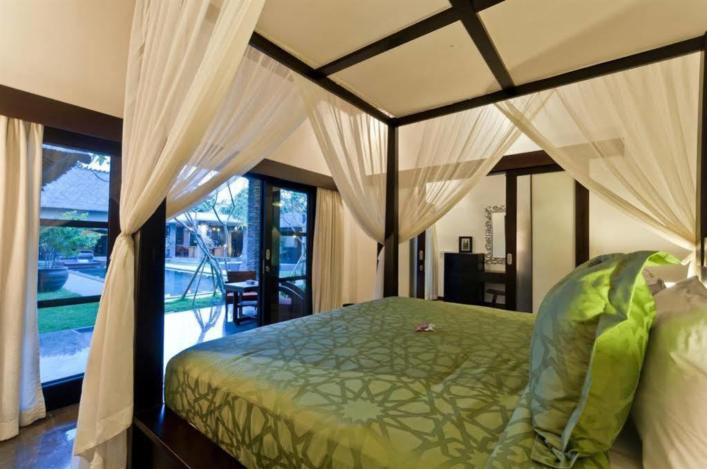Villa Mahkota Seminyak  Luaran gambar