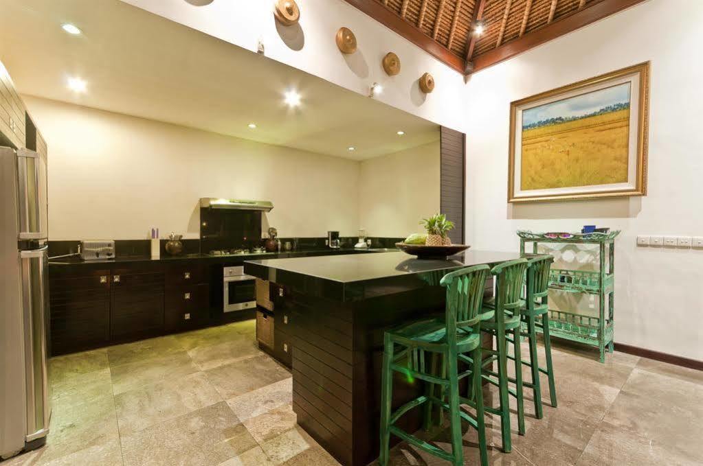 Villa Mahkota Seminyak  Luaran gambar