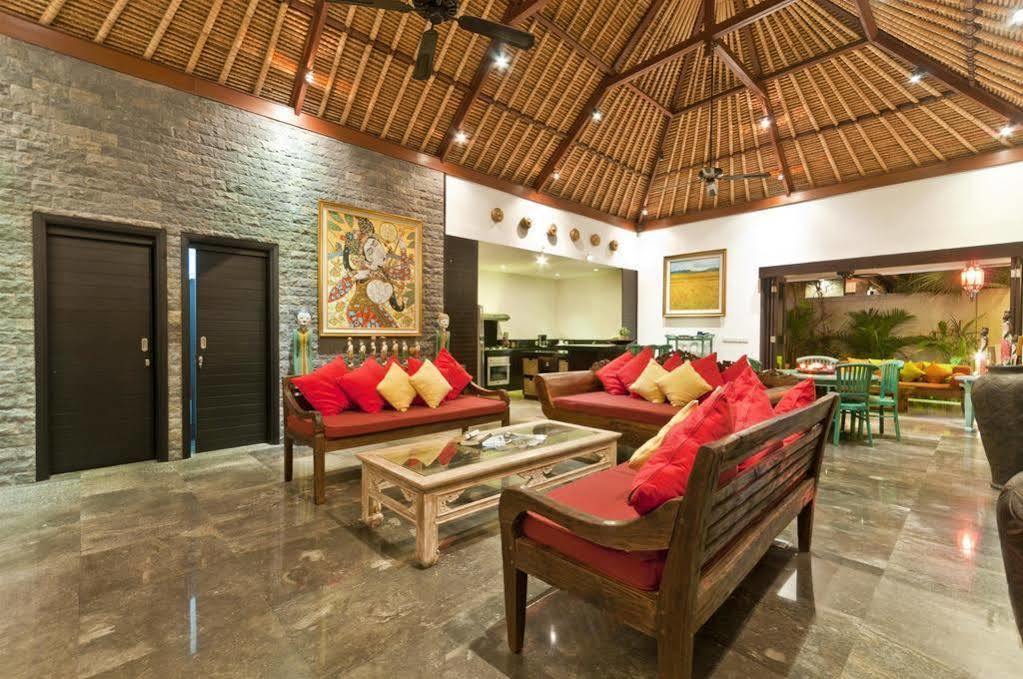 Villa Mahkota Seminyak  Luaran gambar